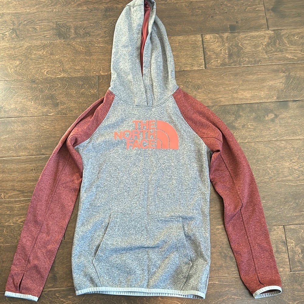 The North Face Hoodie. XS with thumb cutouts on sleeves. Excellent condition